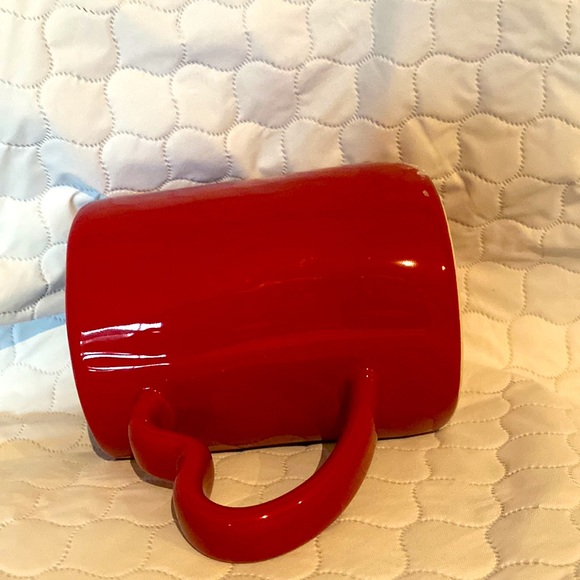 RAE DUNN VALENTINES RED HEART MUG . - Picture 4 of 6
